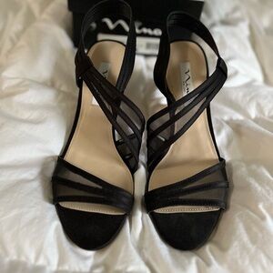 Black heels size 9